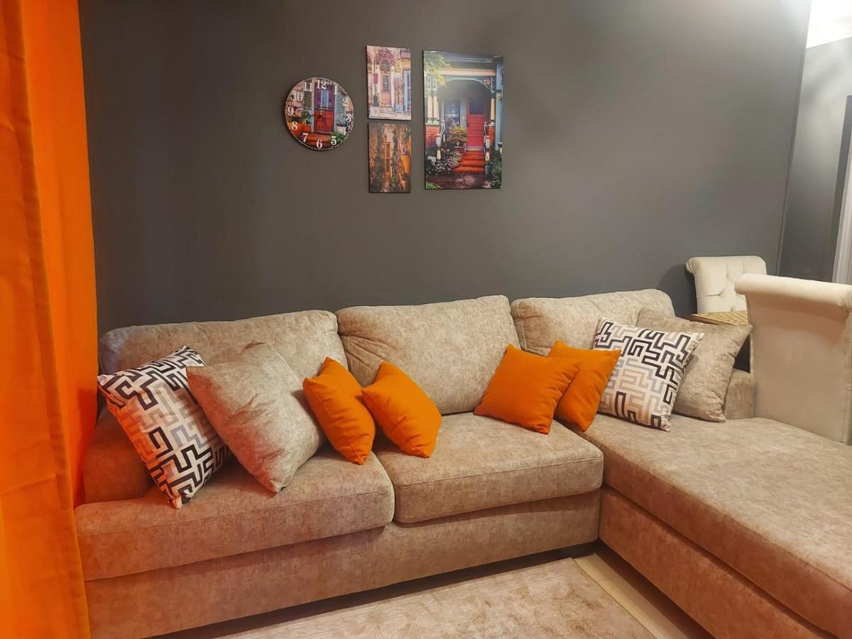 Trendy House *